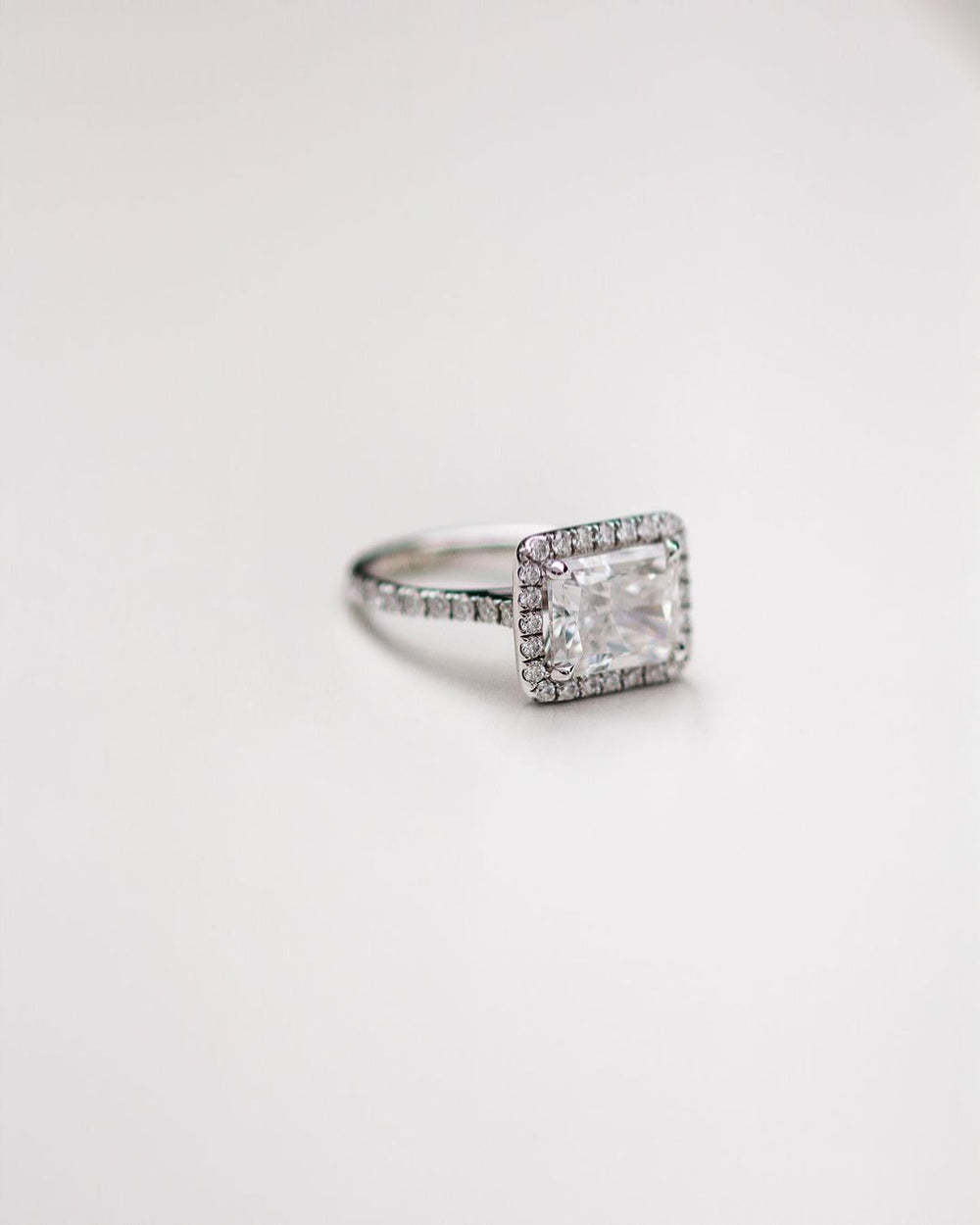 Radiant Cut Labgrown Engagement Ring