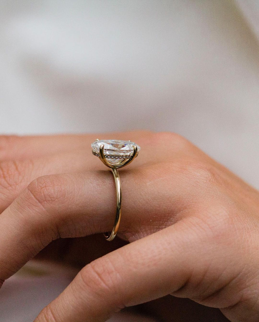 Oval Cut Labgrown Engagement Ring