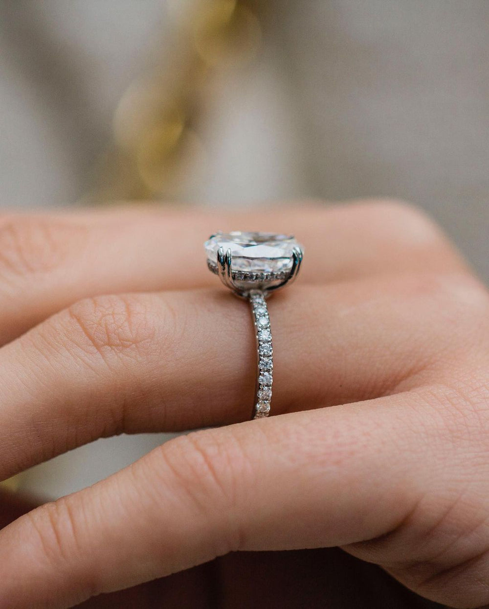 Oval Cut Labgrown Engagement Ring