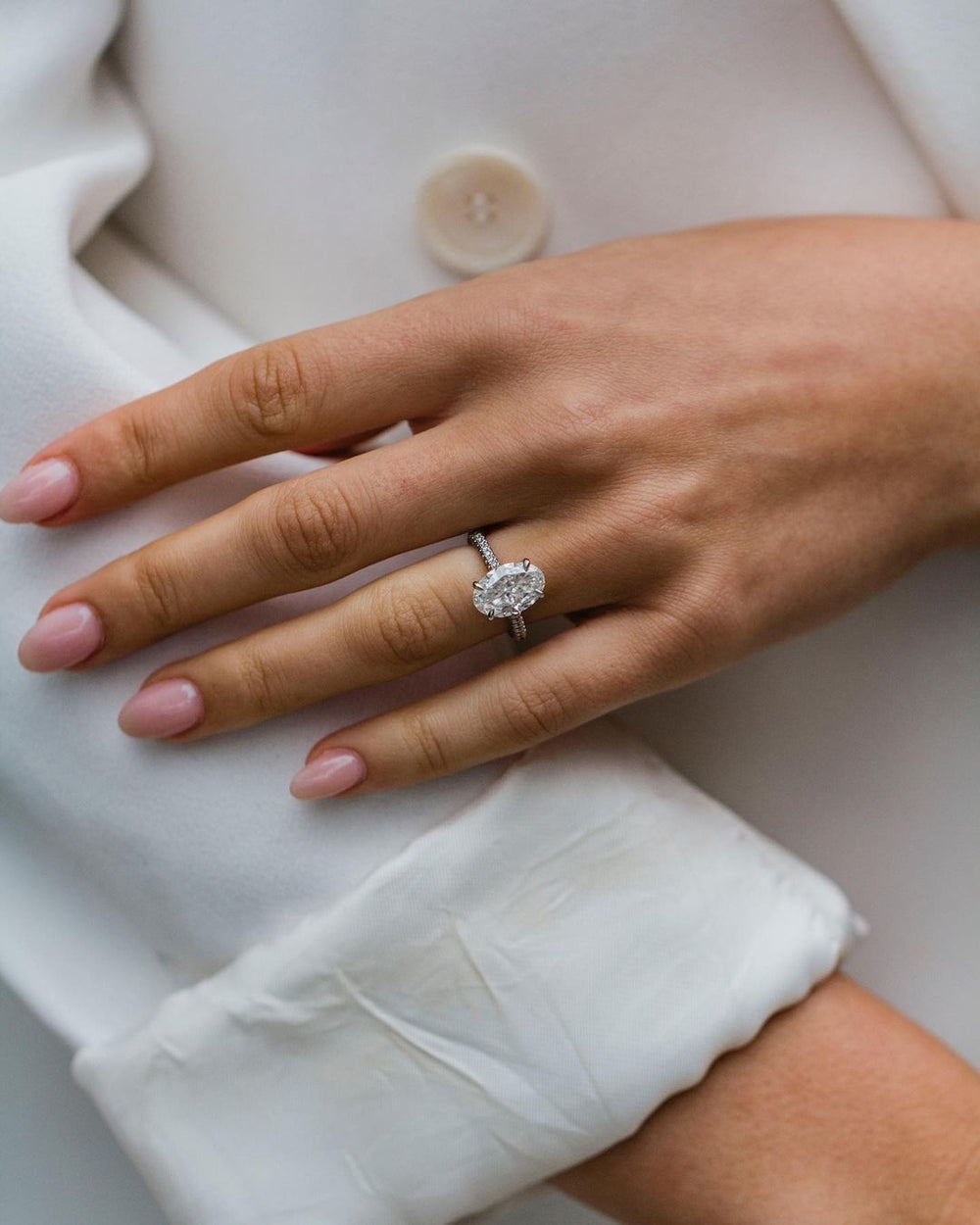 Oval Cut Labgrown Engagement Ring