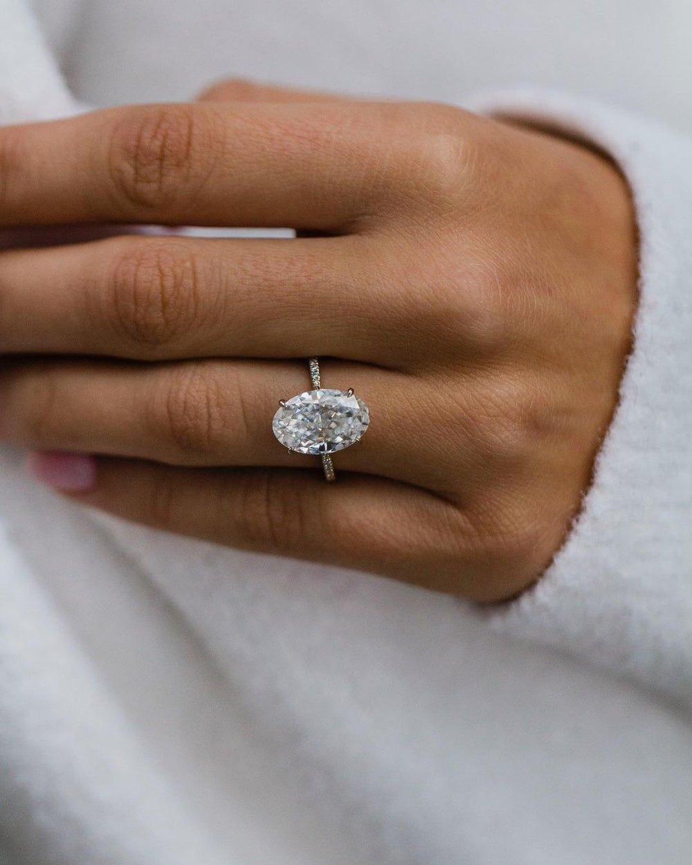 Oval Cut Labgrown Engagement Ring