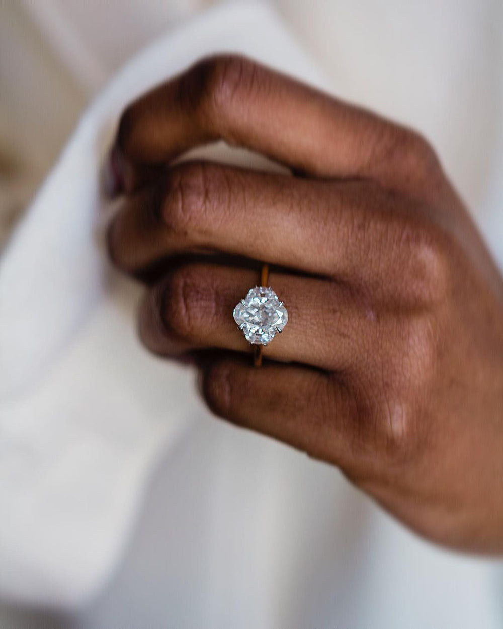 Oval Cut Labgrown Engagement Ring