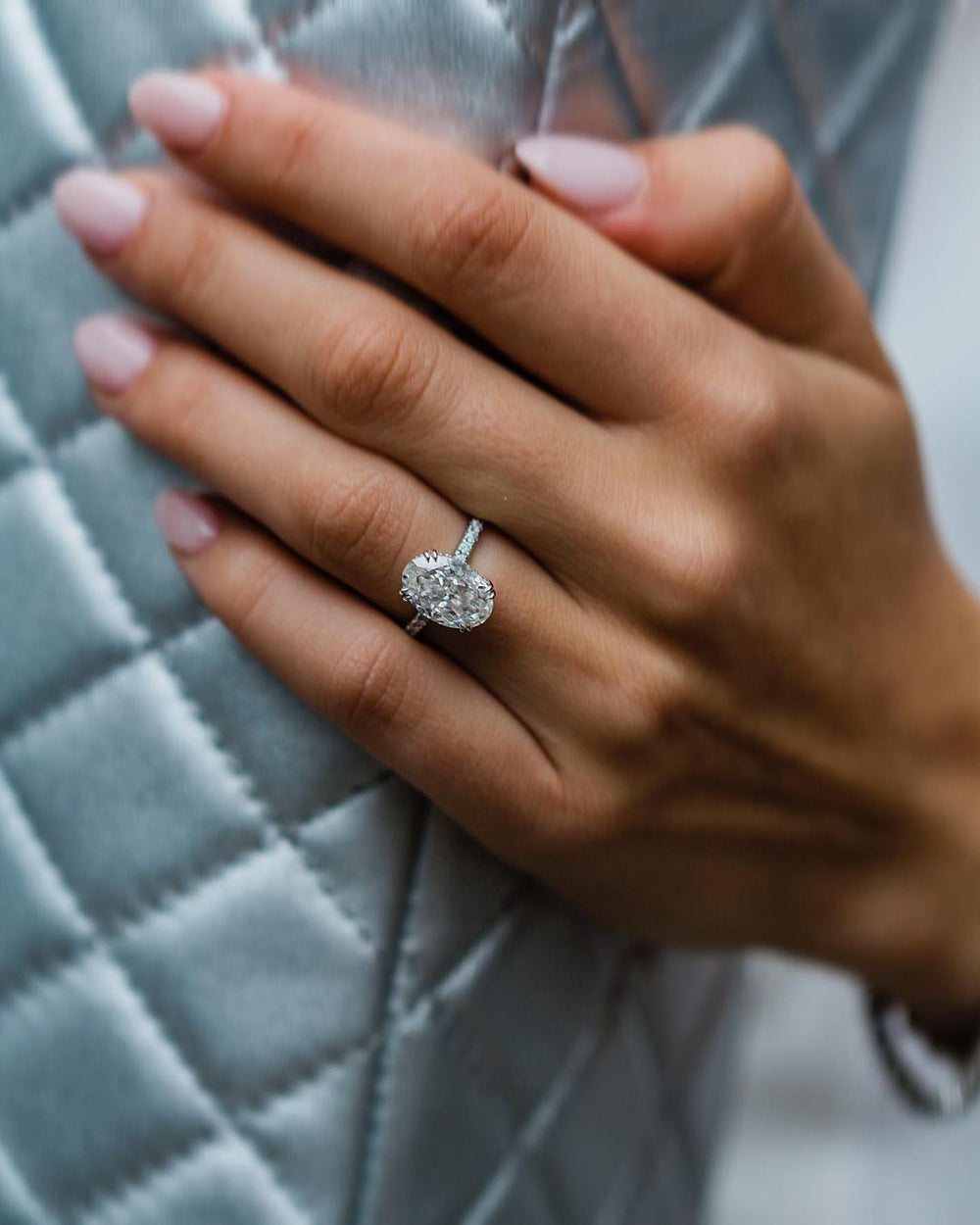 Oval Cut Labgrown Engagement Ring