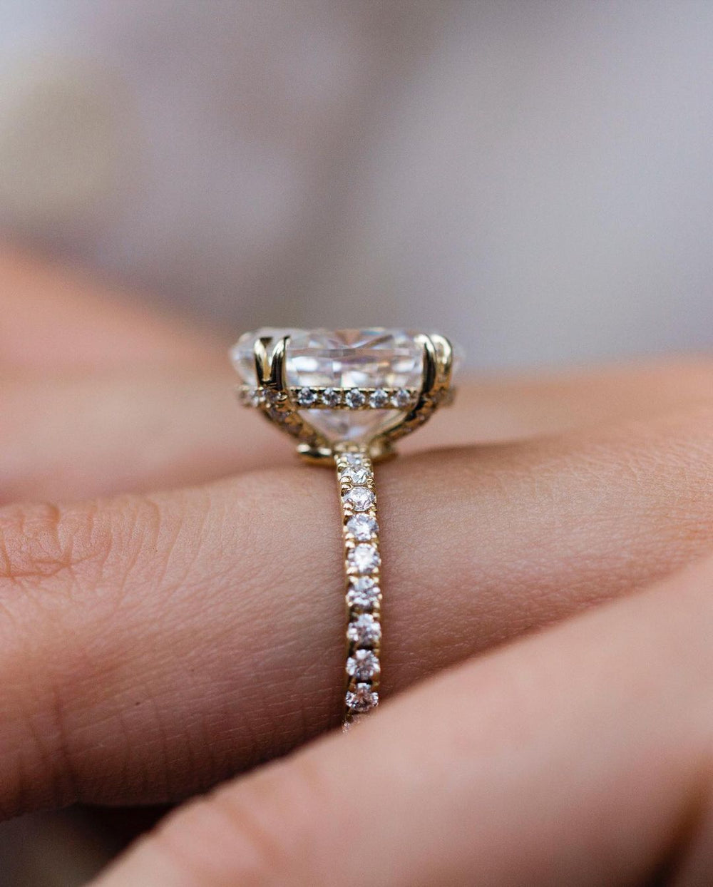Oval Cut Labgrown Ring