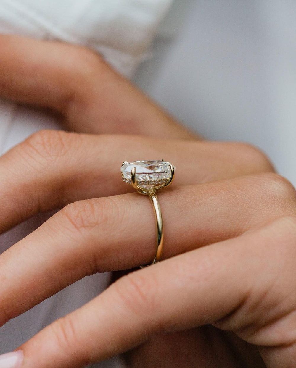 Oval Cut Labgrown Ring