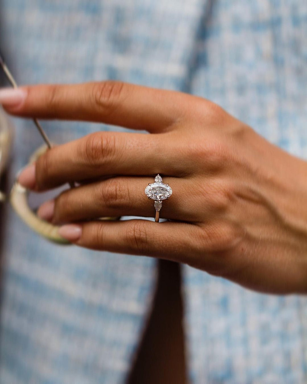 Oval Cut Labgrown Engagement Ring