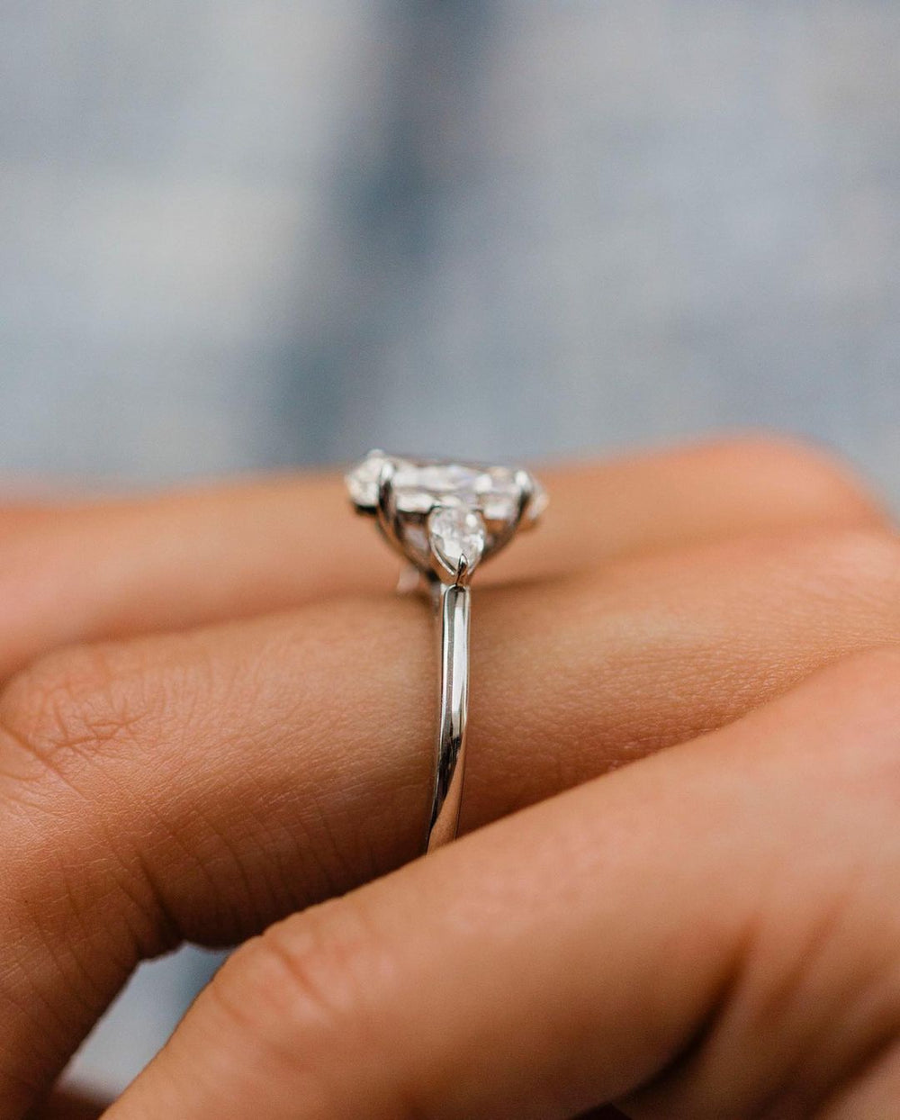 Oval Cut Labgrown Engagement Ring