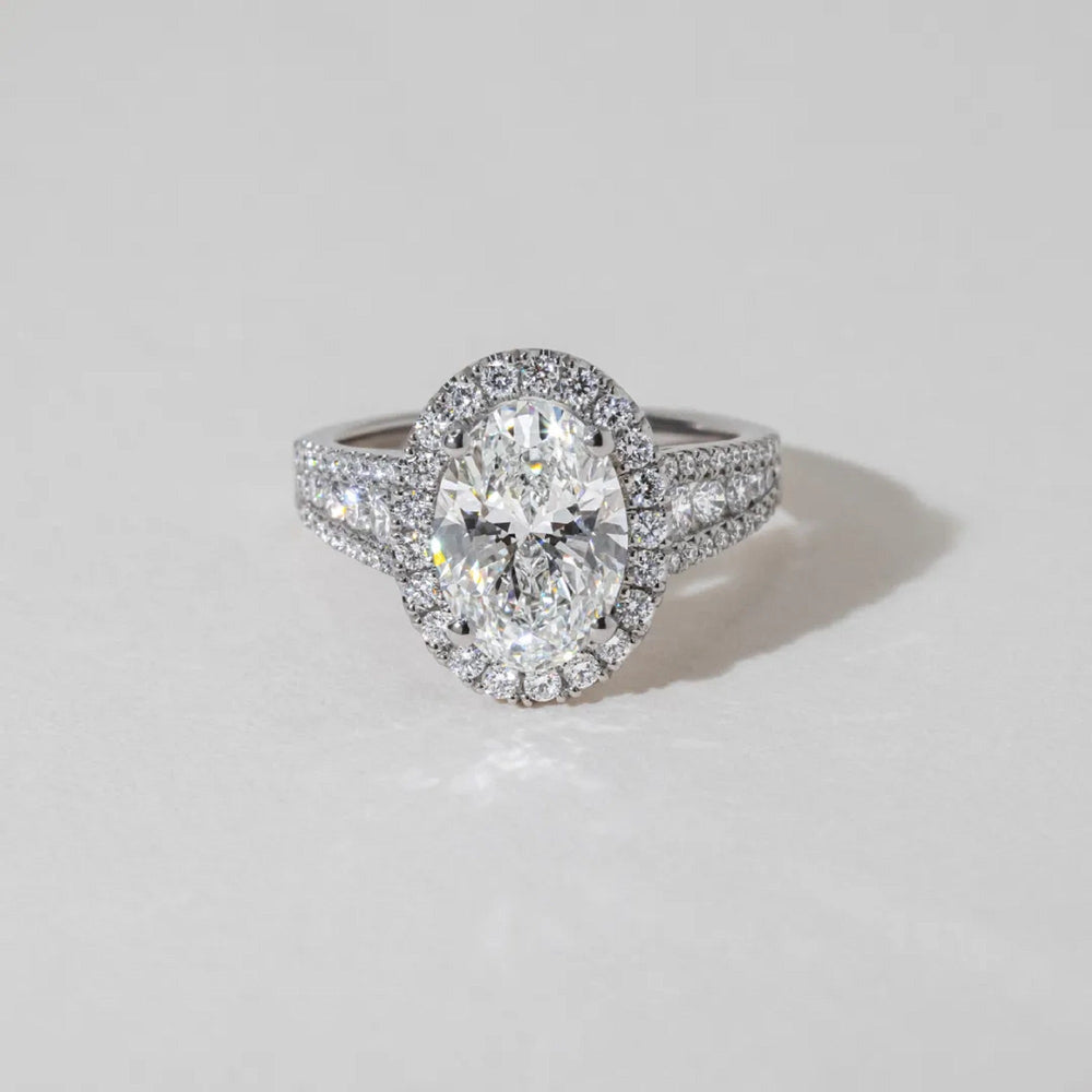 Oval Cut Labgrown Engagement Ring