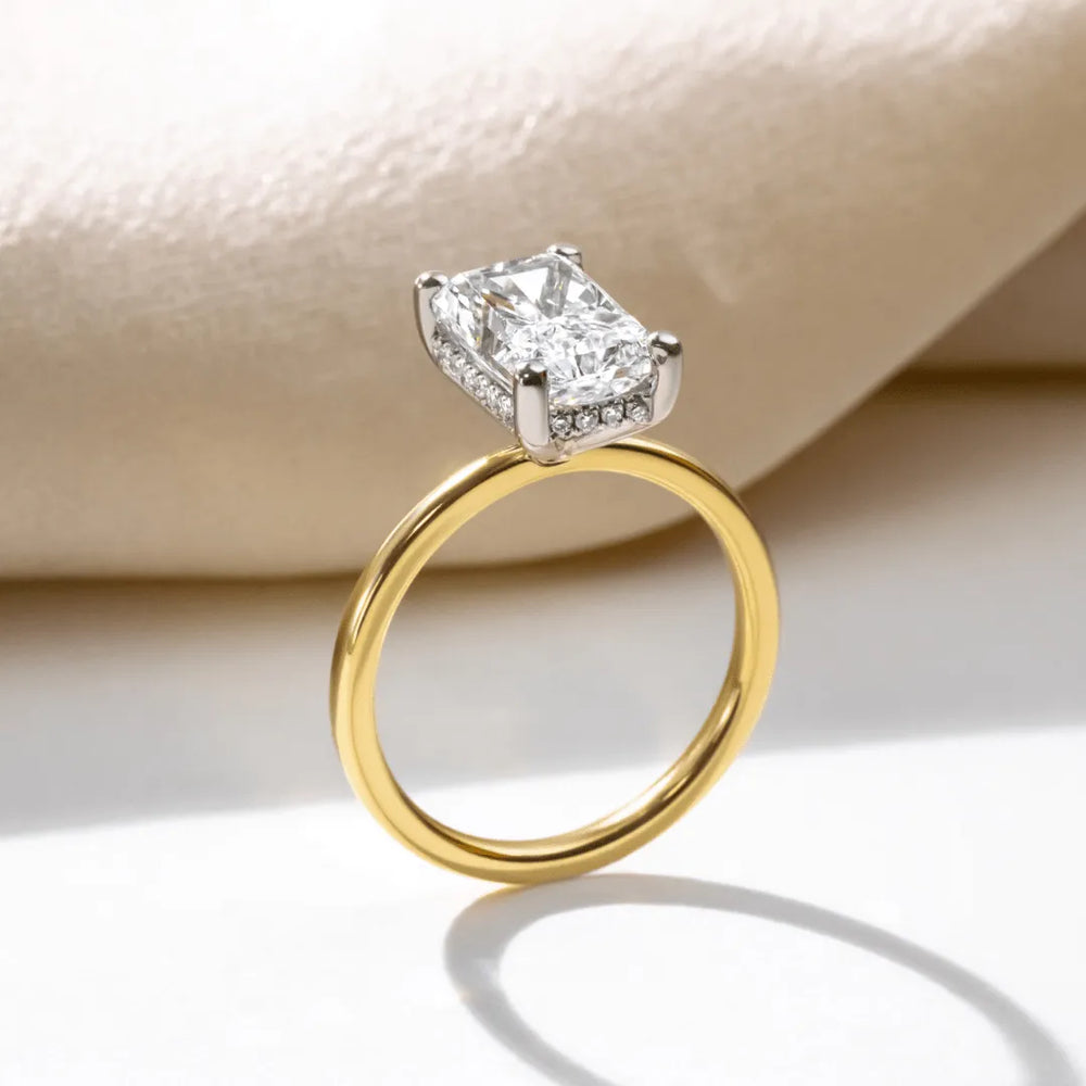 Radiant Cut Labgrown Engagement Ring