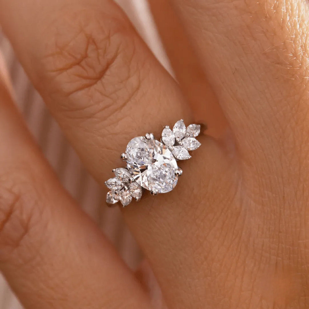 Oval Cut Labgrown Engagement Ring