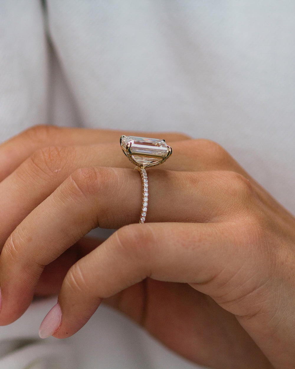 Emerald Cut Labgrown Engagement Ring