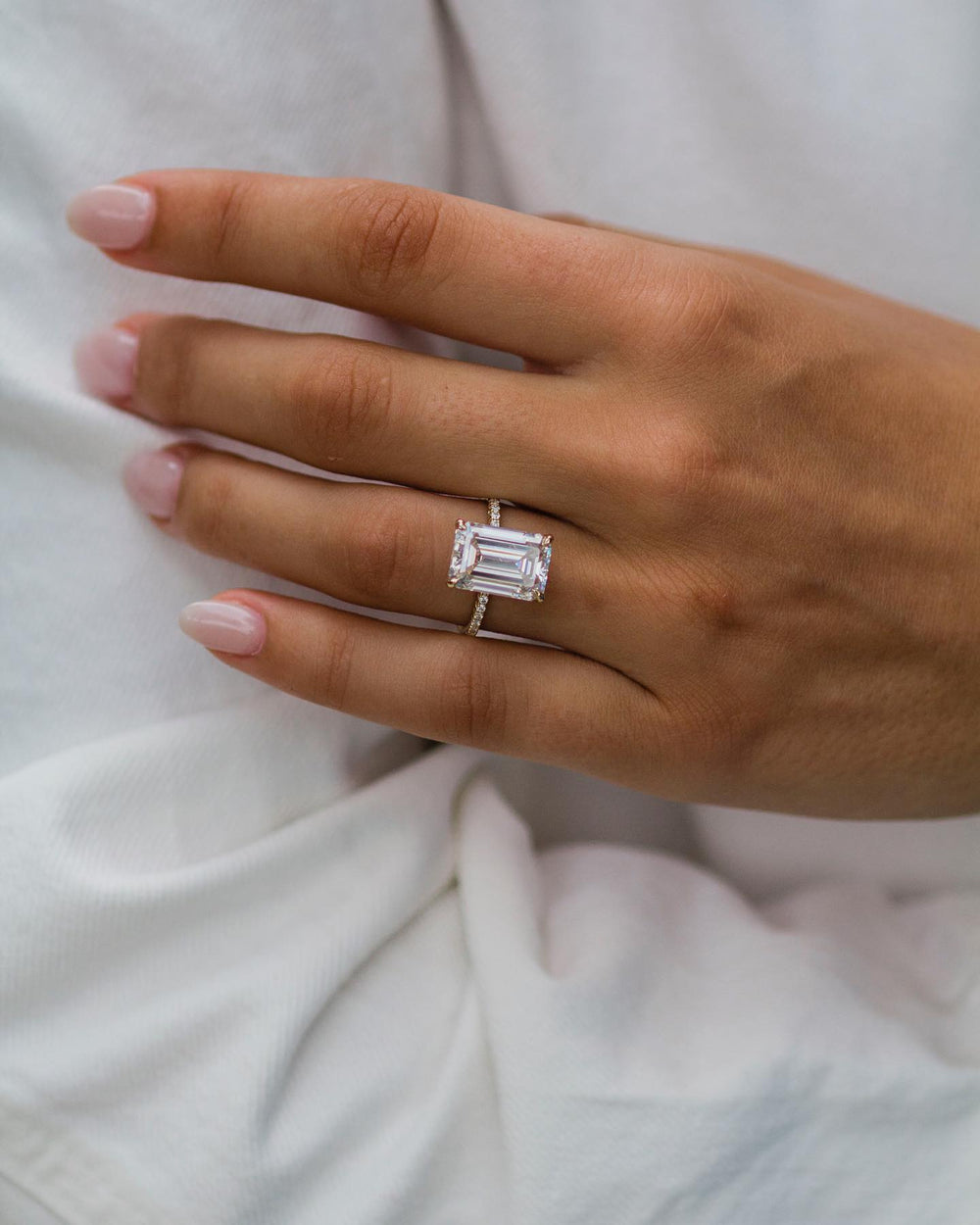 Emerald Cut Labgrown Engagement Ring