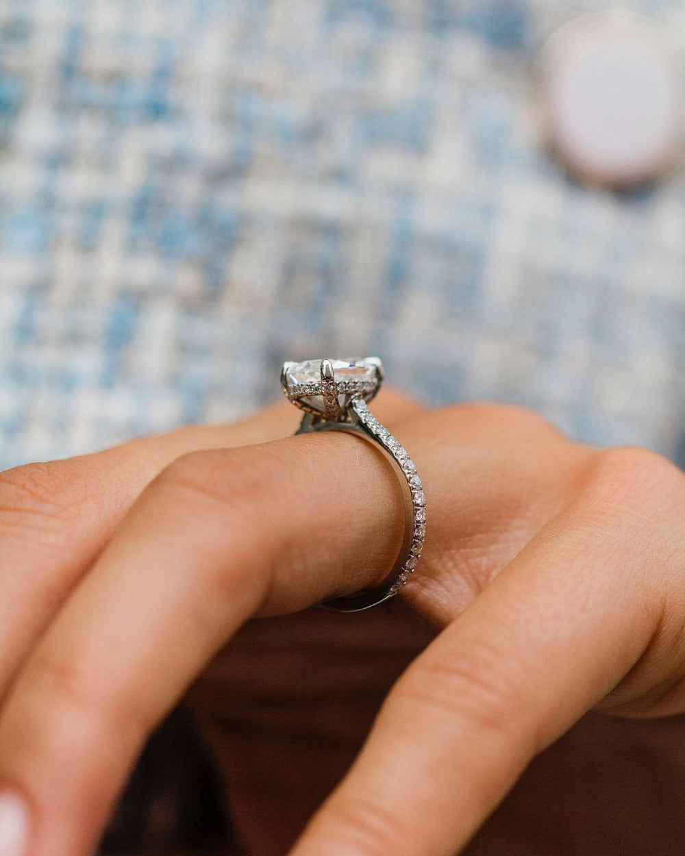 Oval Cut Labgrown Engagement Ring