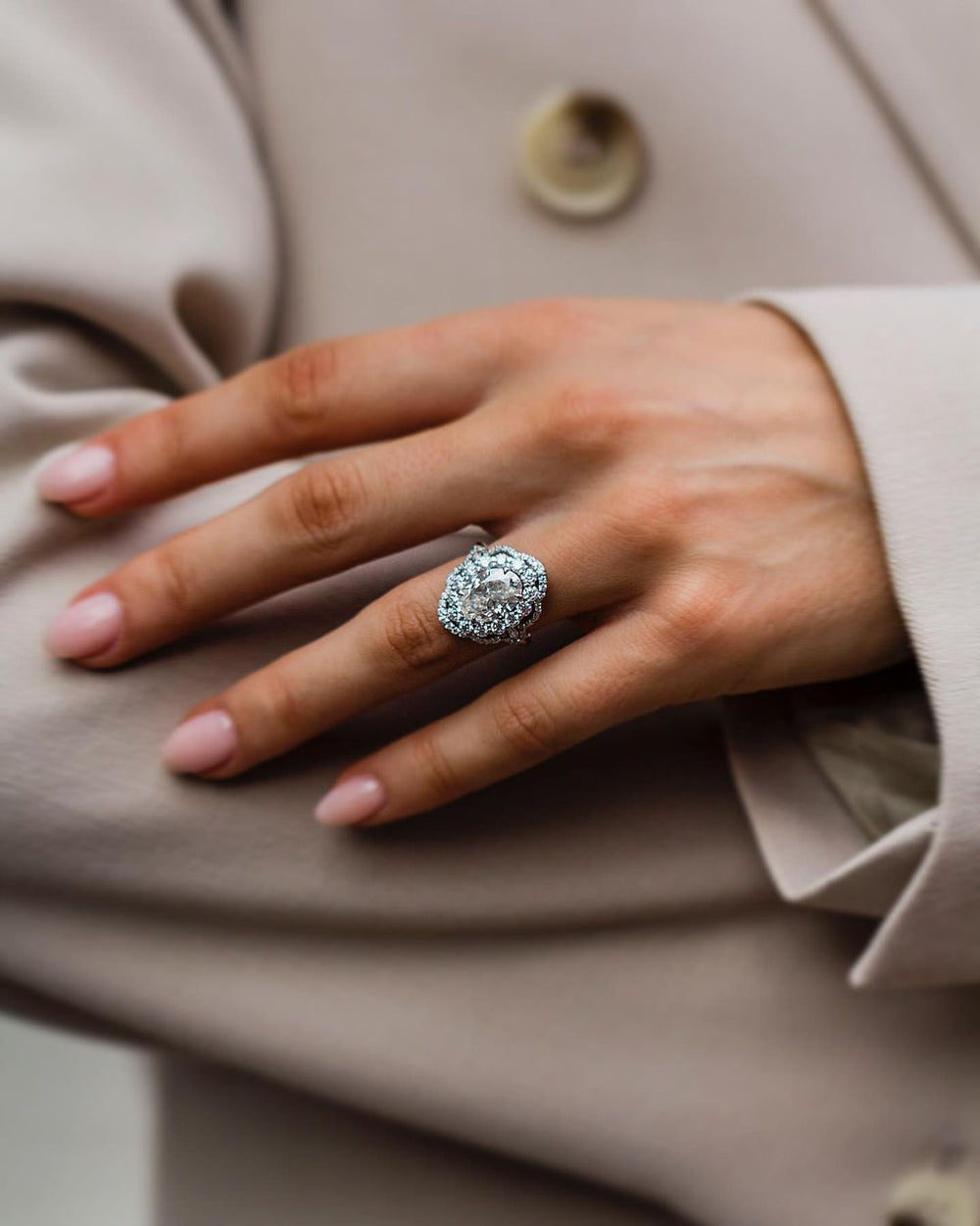Oval Cut Labgrown Ring