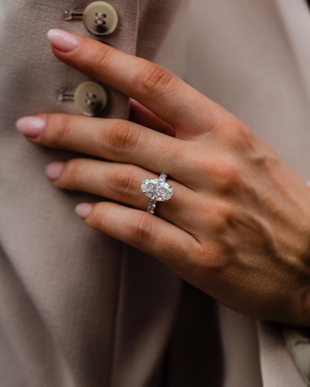 Oval Cut Labgrown Engagement Ring