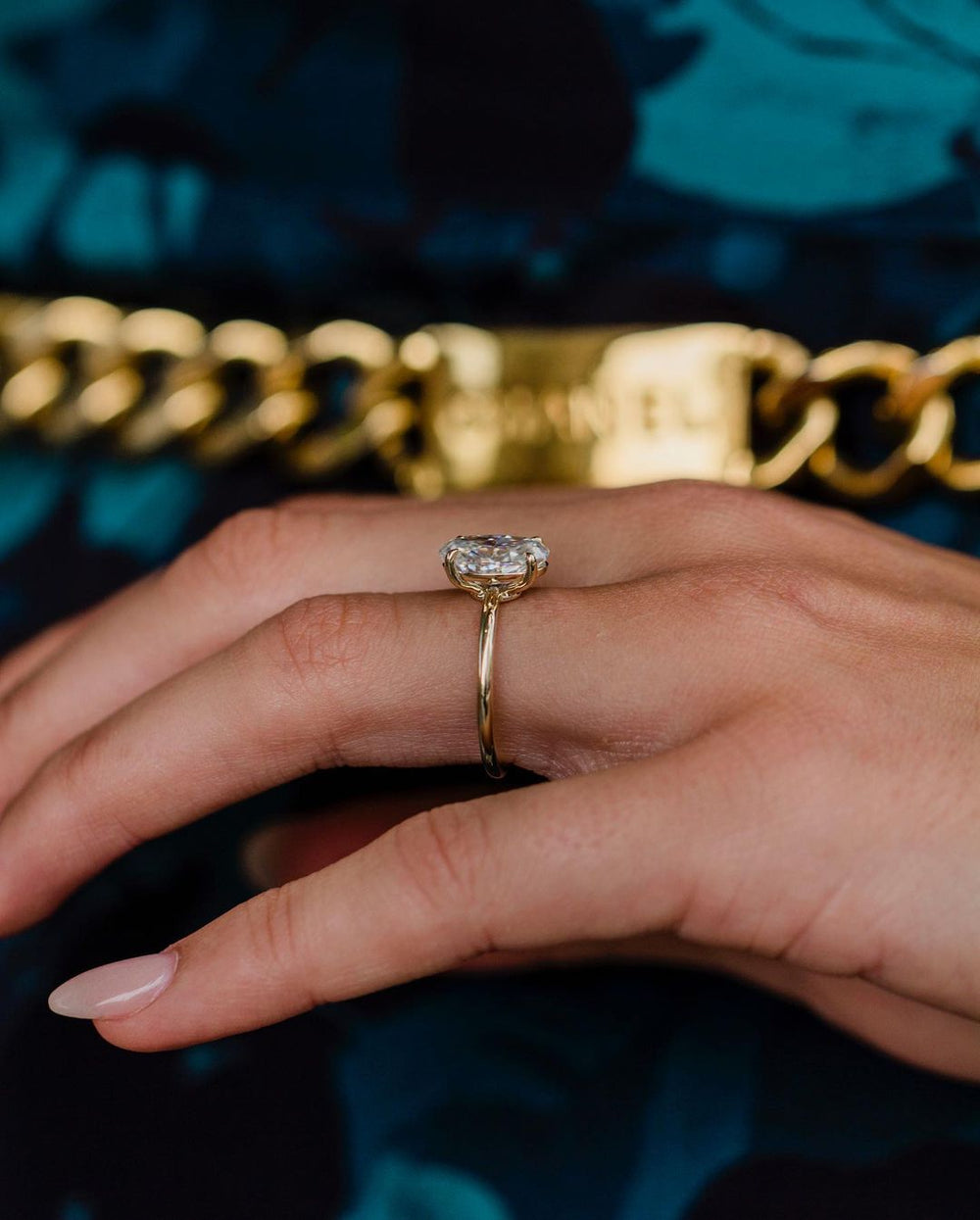 Oval Cut Labgrown Ring