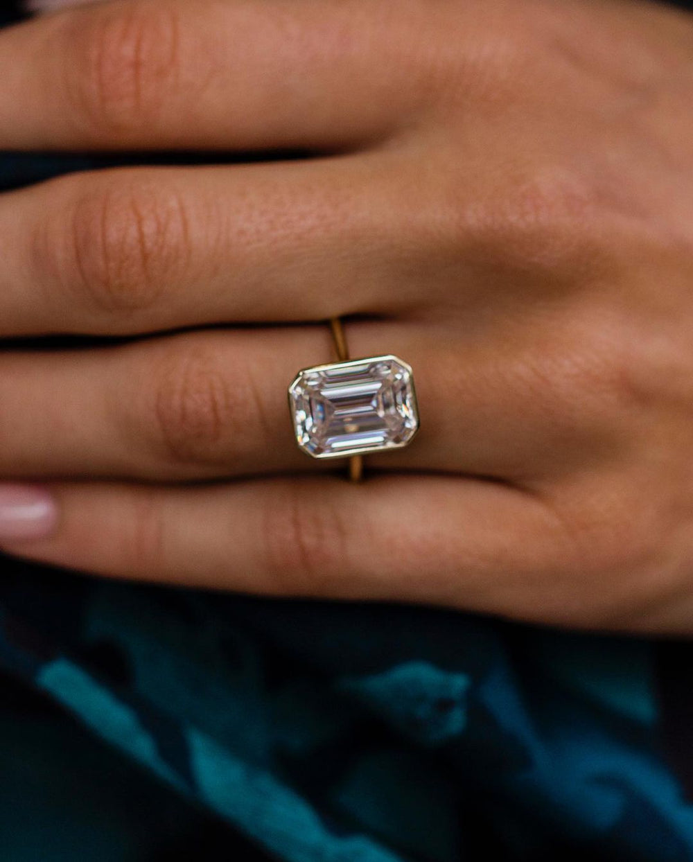 Emerald Cut Labgrown Engagement Ring