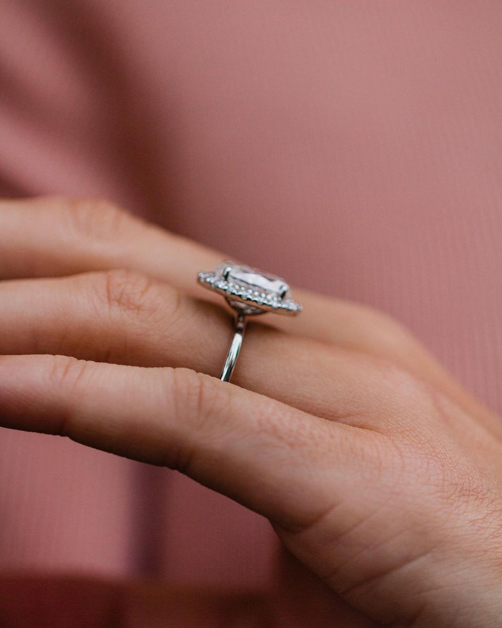 Oval Cut Labgrown Ring