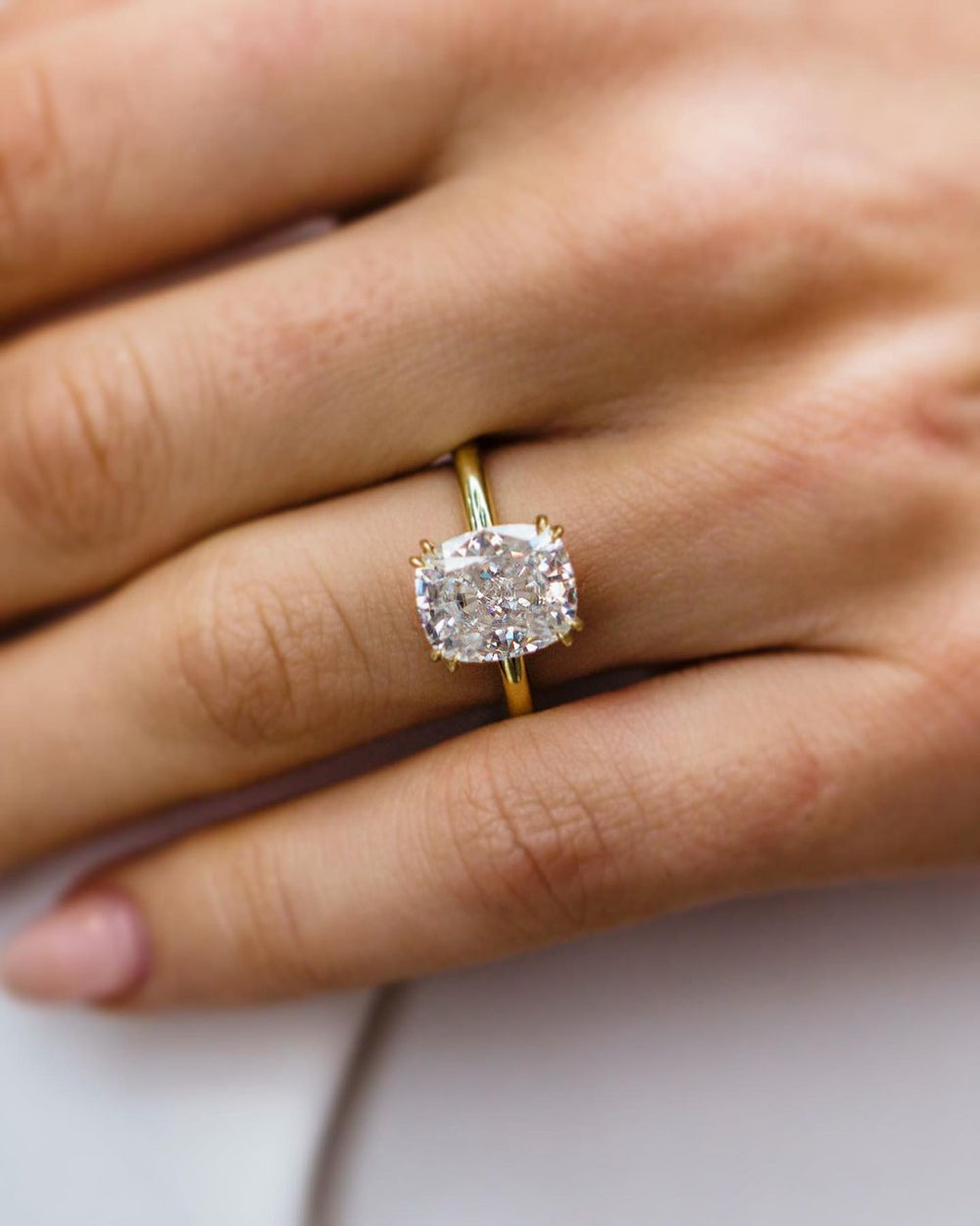 Cushion Cut Labgrown Engagement Ring