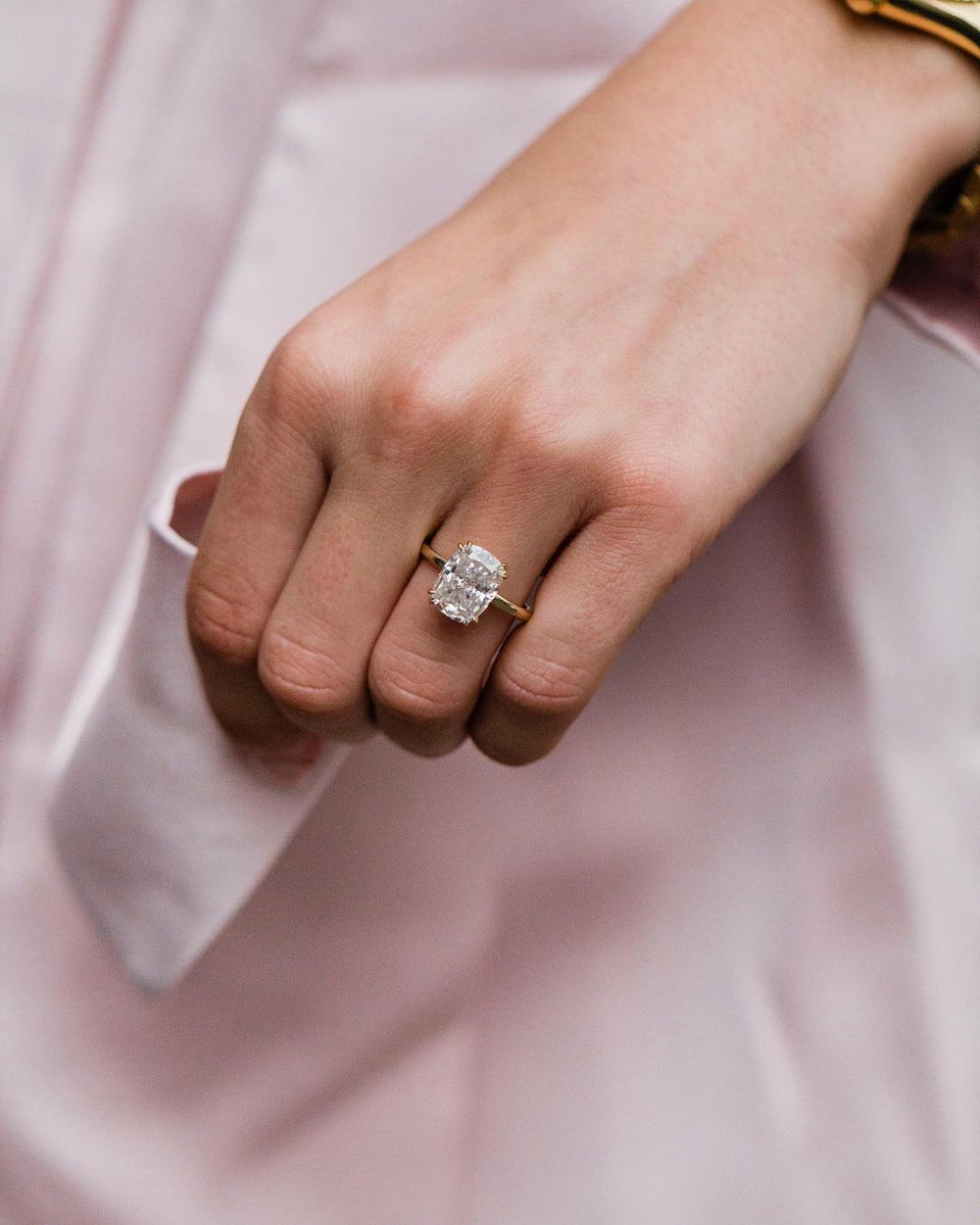 Cushion Cut Labgrown Engagement Ring