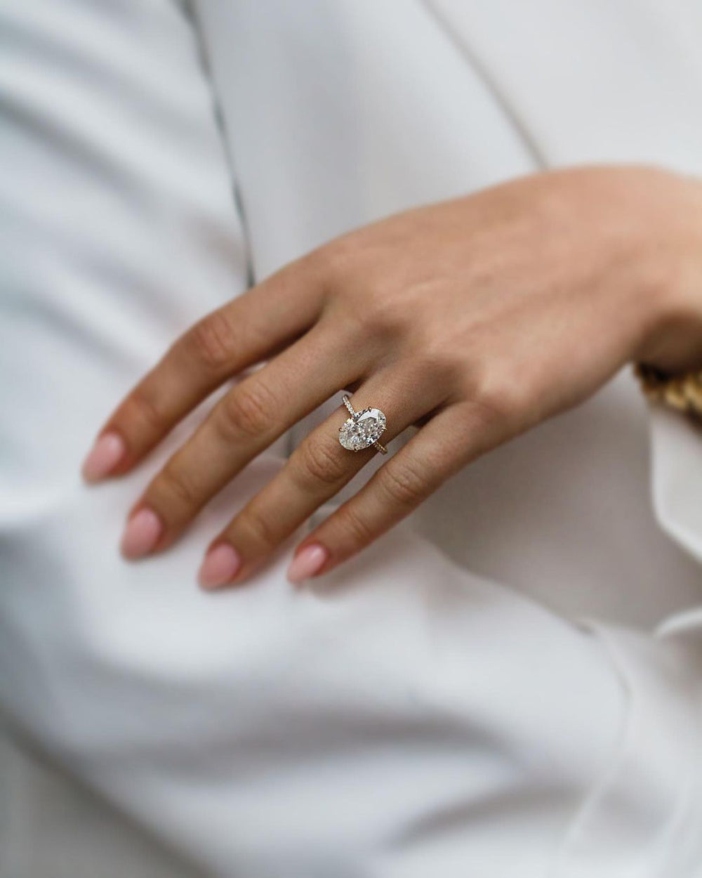 Oval Cut Labgrown Engagement Ring