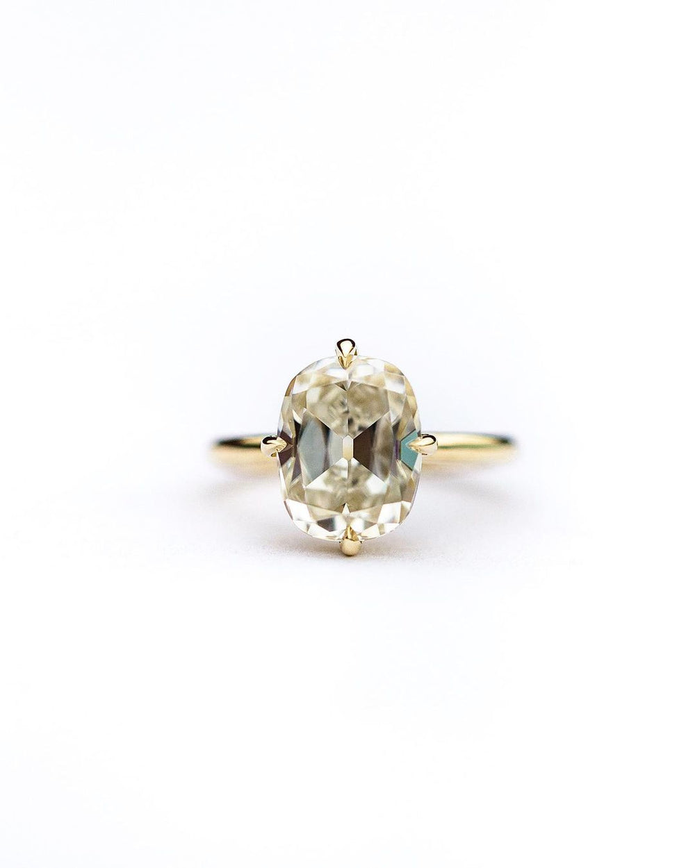 Cushion Cut Labgrown Engagement Ring