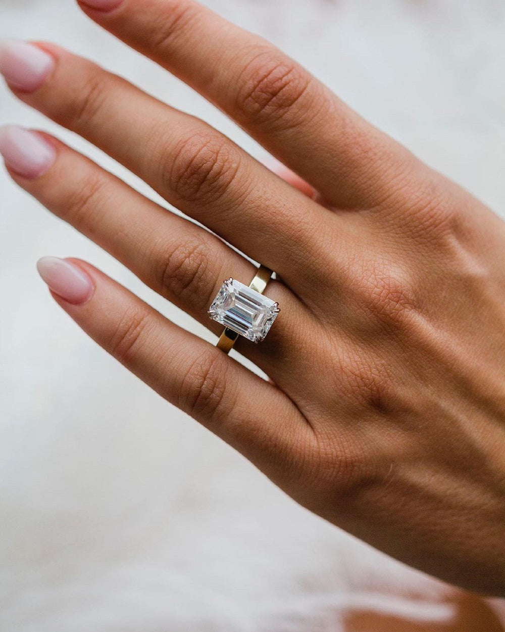 Emerald Cut Labgrown Engagement Ring
