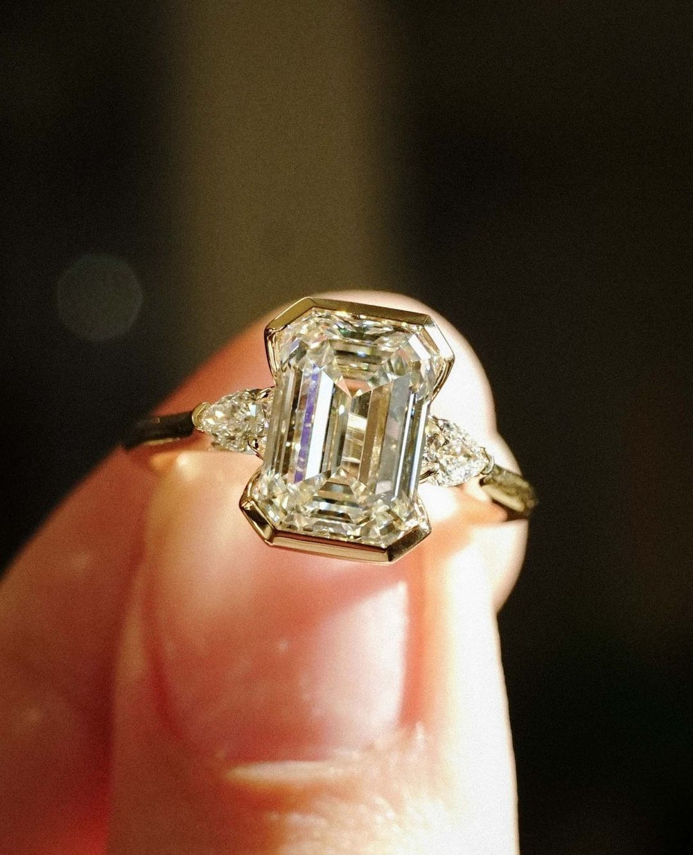 Emerald Cut Labgrown Engagement Ring
