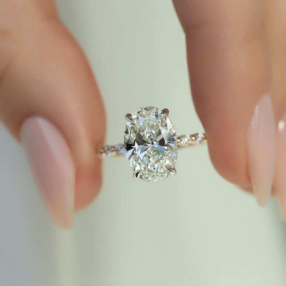 Oval Cut Labgrown Engagement Ring