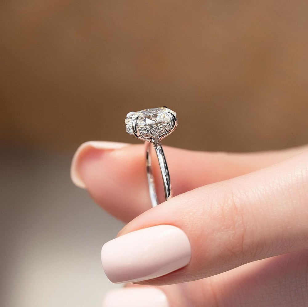 Oval Cut Labgrown Engagement Ring