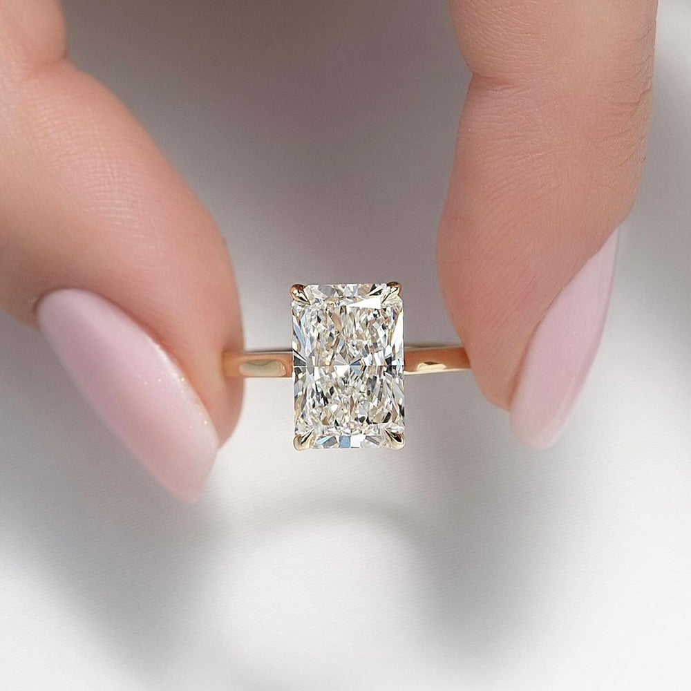 Radiant Cut Labgrown Engagement Ring