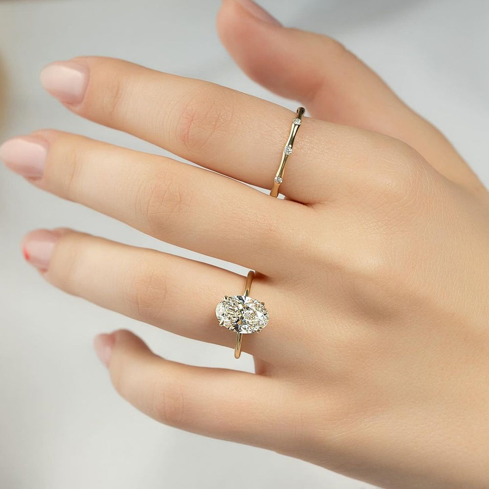 Oval Cut Labgrown Engagement Ring