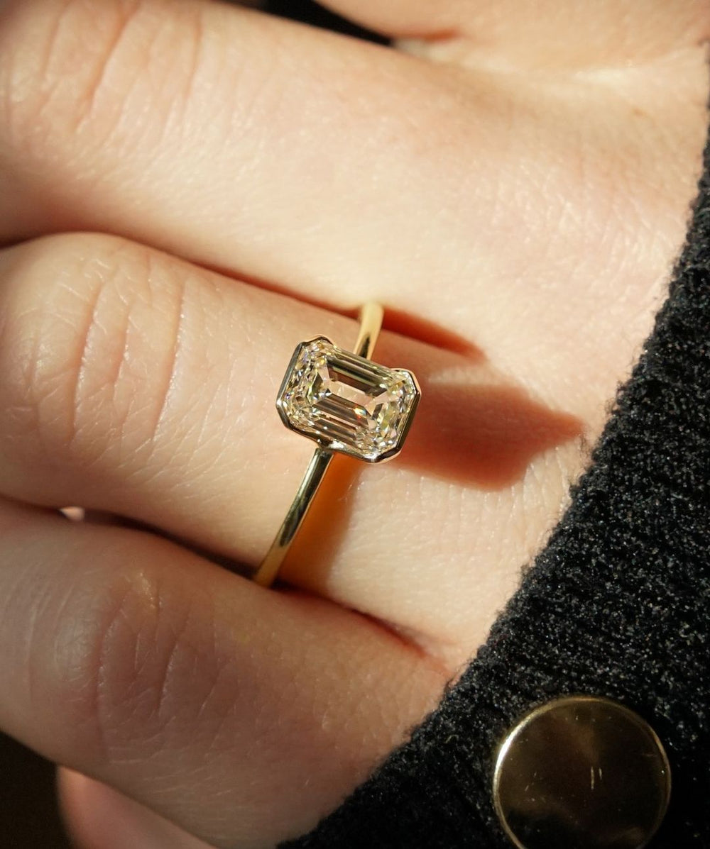 Emerald Cut Labgrown Engagement Ring