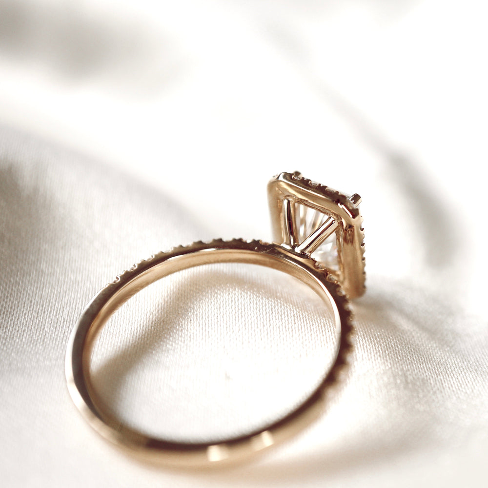 Radiant Cut Labgrown Engagement Ring