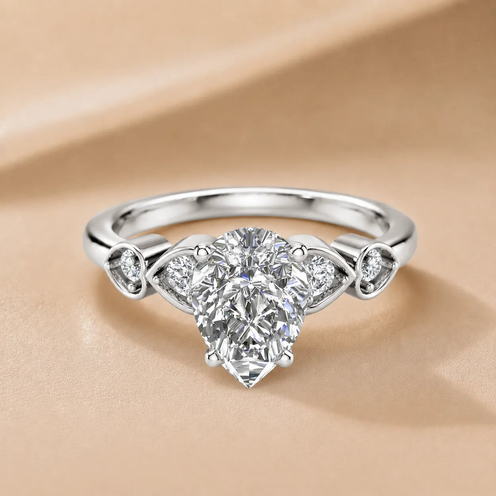 Classic Solitaire Ring with Vintage-Inspired Accent Details