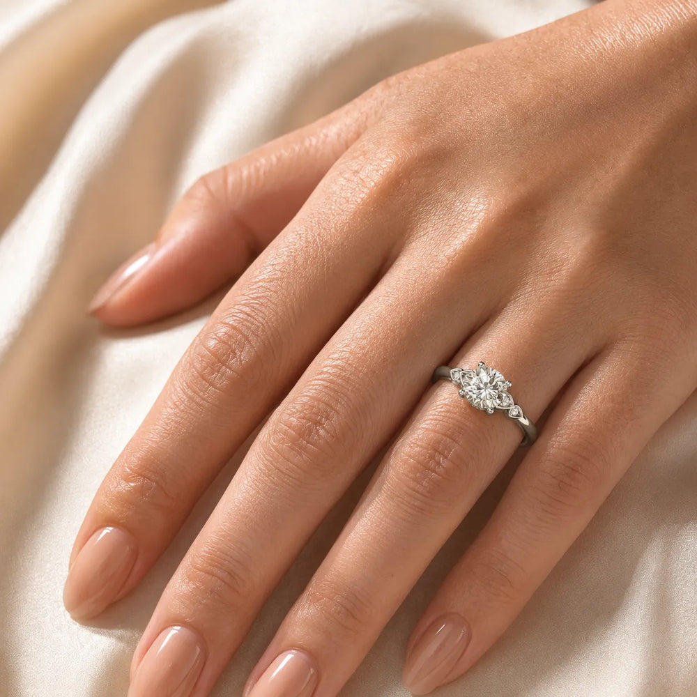 Classic Solitaire Ring with Vintage-Inspired Accent Details