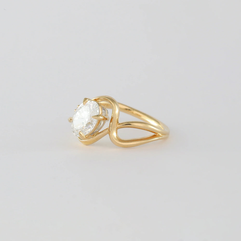 Oval Cut Labgrown Engagement Ring