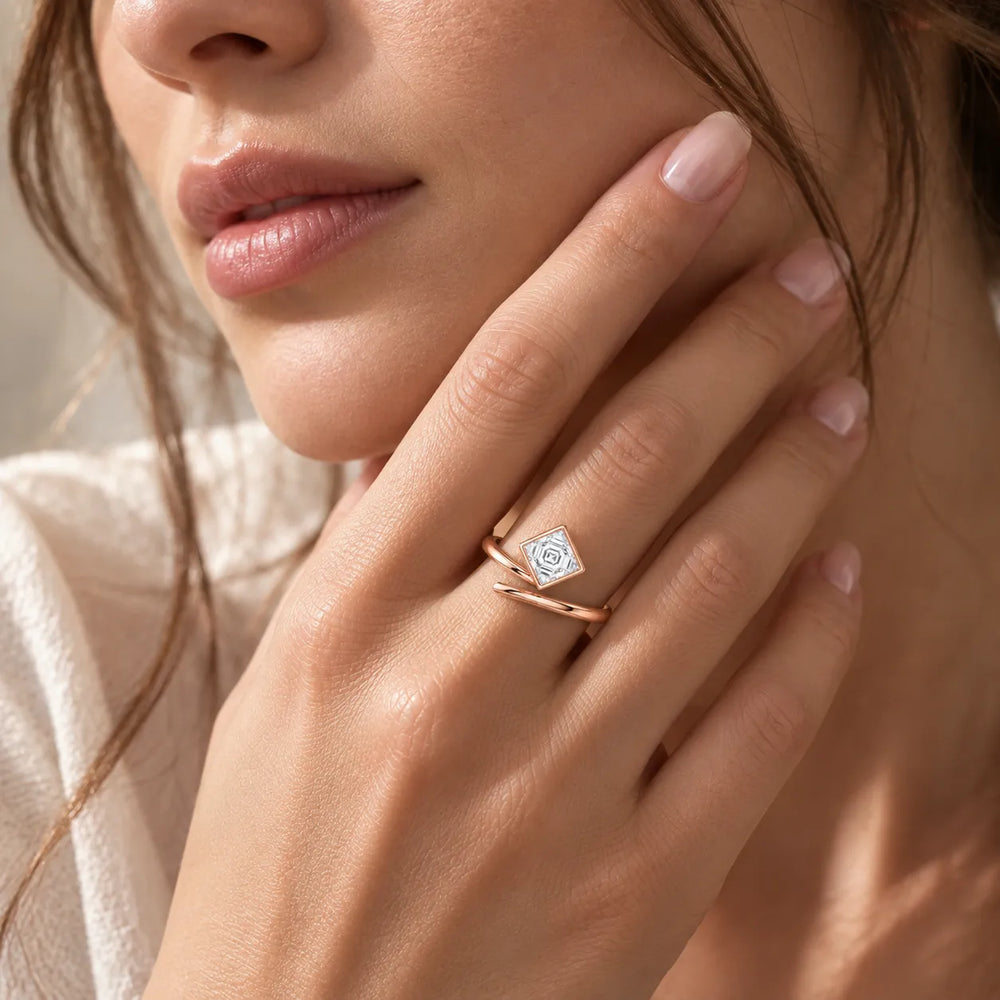 Elegant Pear-Cut Bezel Wrap Diamond Ring