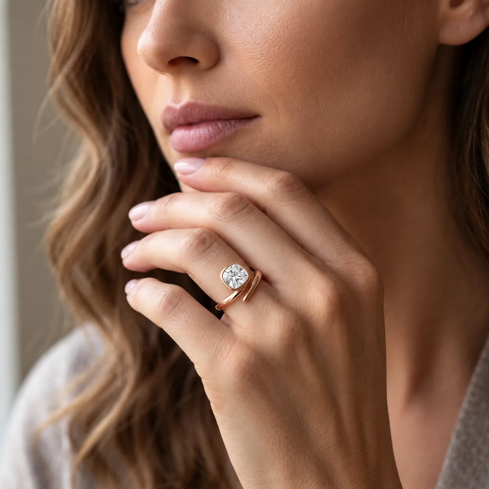 Elegant Pear-Cut Bezel Wrap Diamond Ring