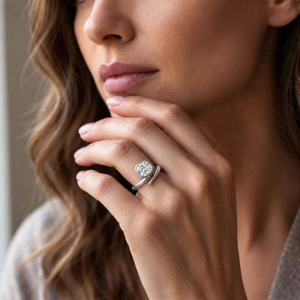 Elegant Pear-Cut Bezel Wrap Diamond Ring