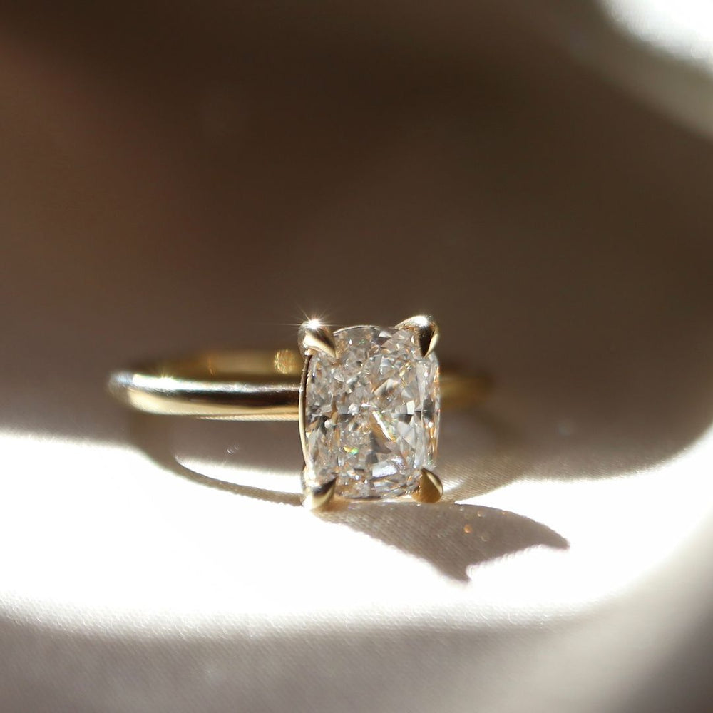 Cushion Cut Labgrown Engagement Ring