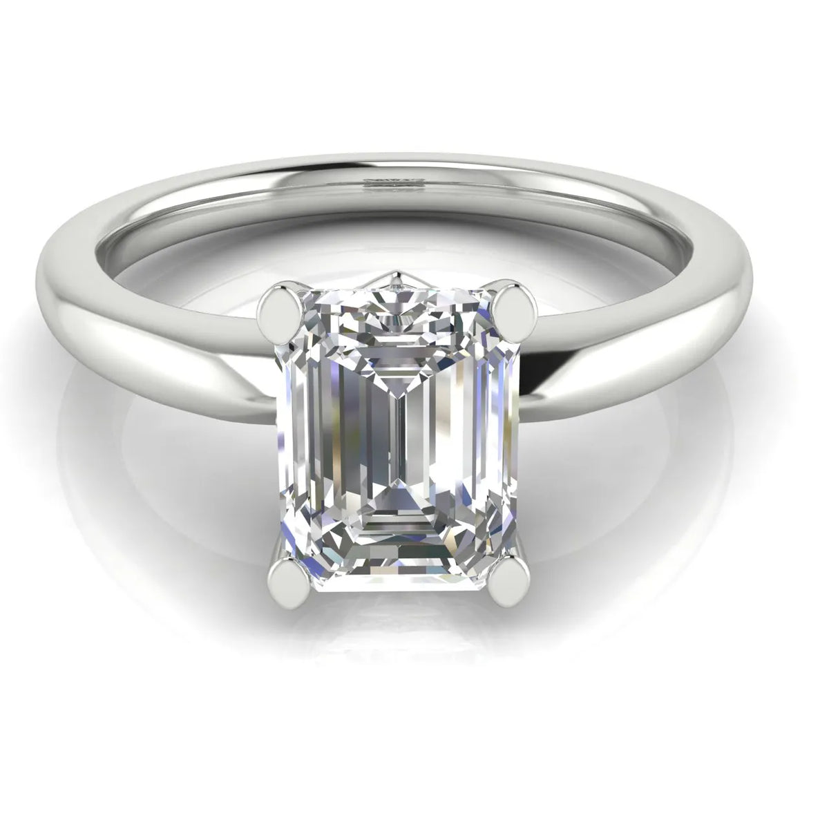Elegant Solitaire Ring with Timeless Appeal