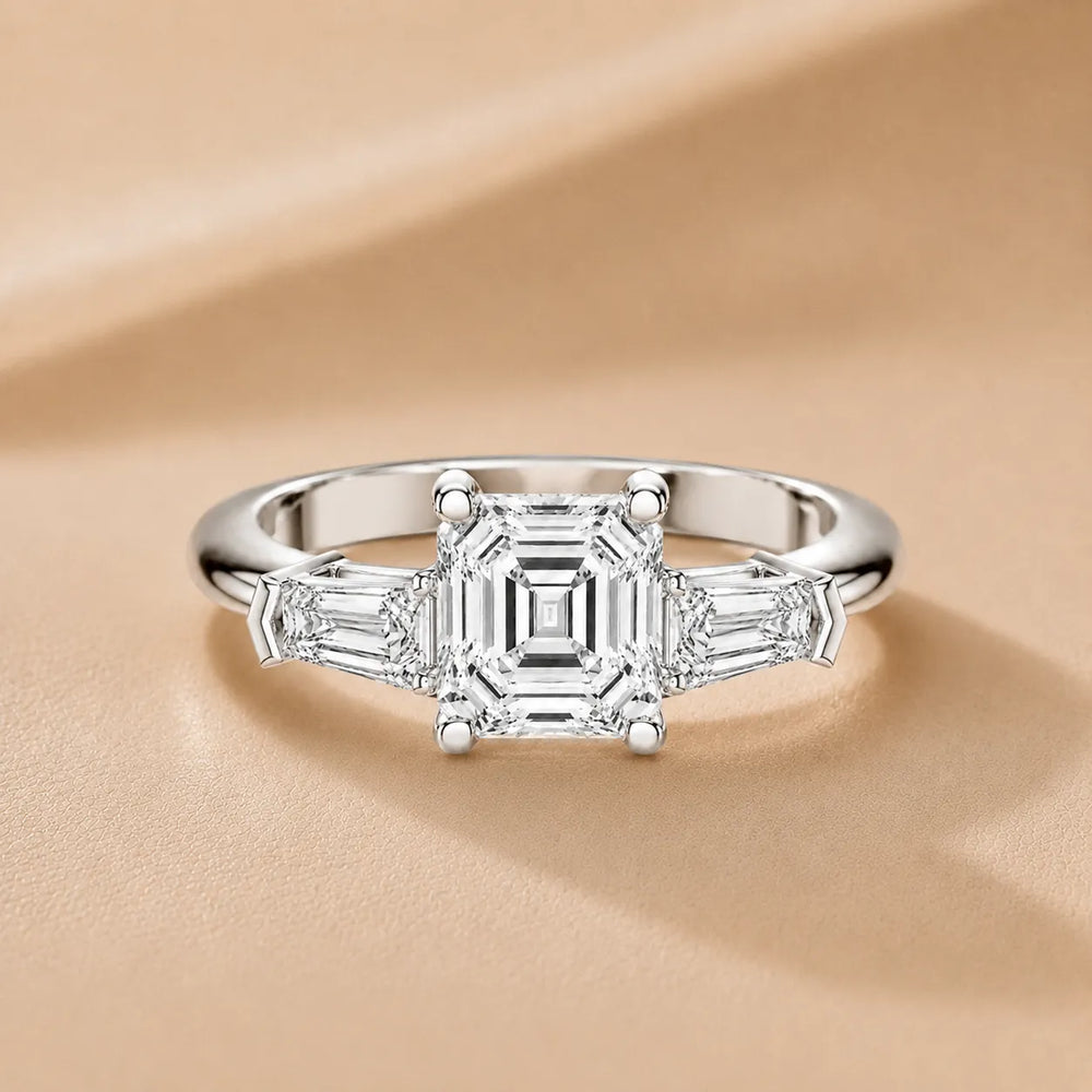 Emerald Elegance Ring with Customize baguette