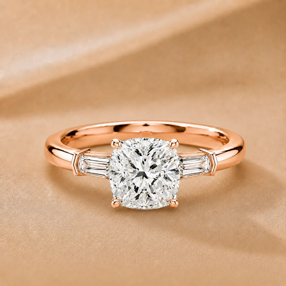 Emerald Elegance Ring with Customize baguette