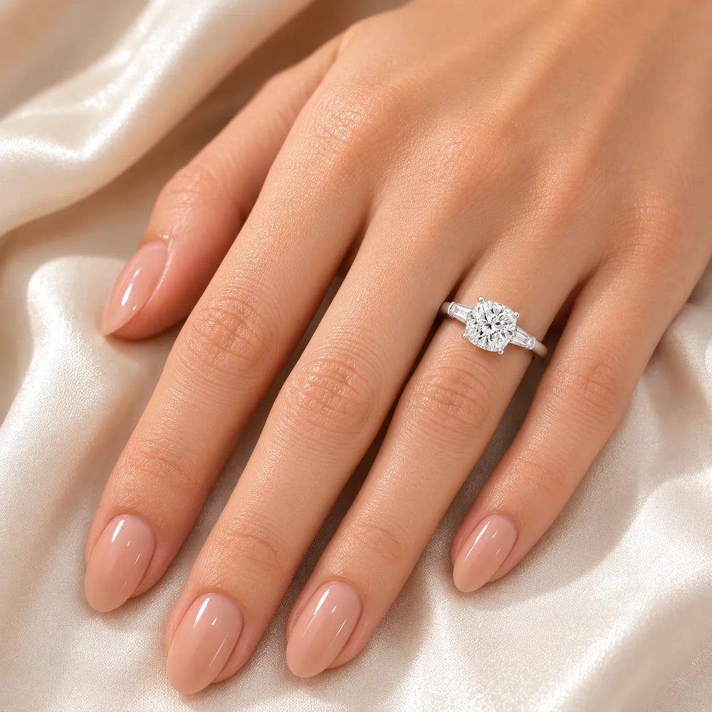 Emerald Elegance Ring with Customize baguette
