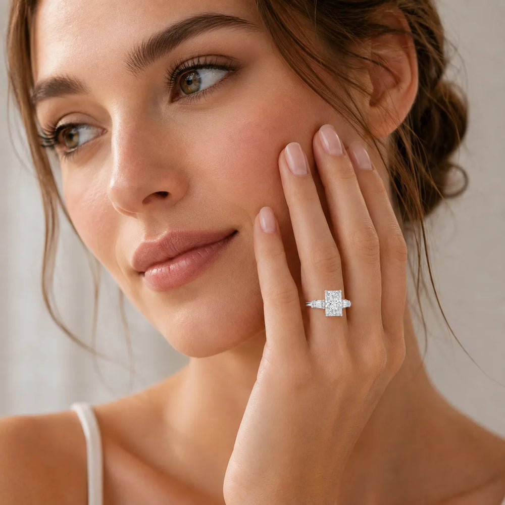 Emerald Elegance Ring with Customize baguette