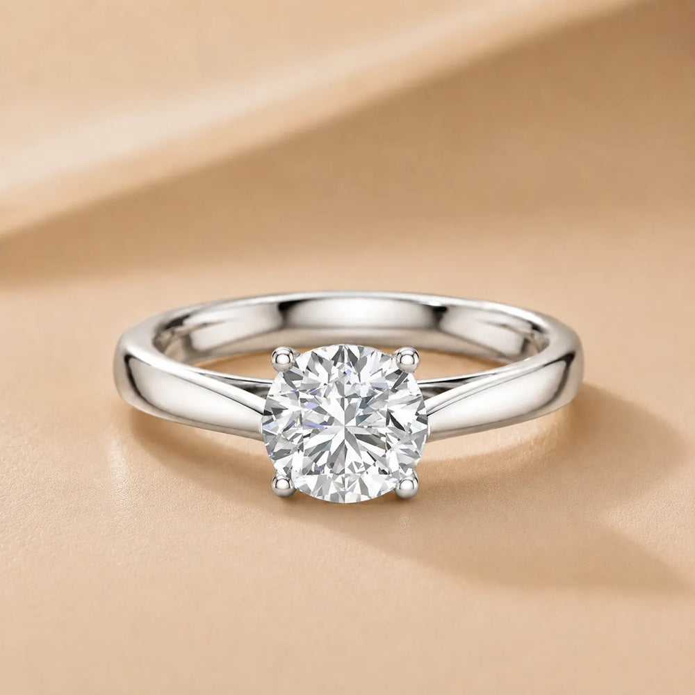 Elegant Solitaire Ring with Classic Four-Prong Setting