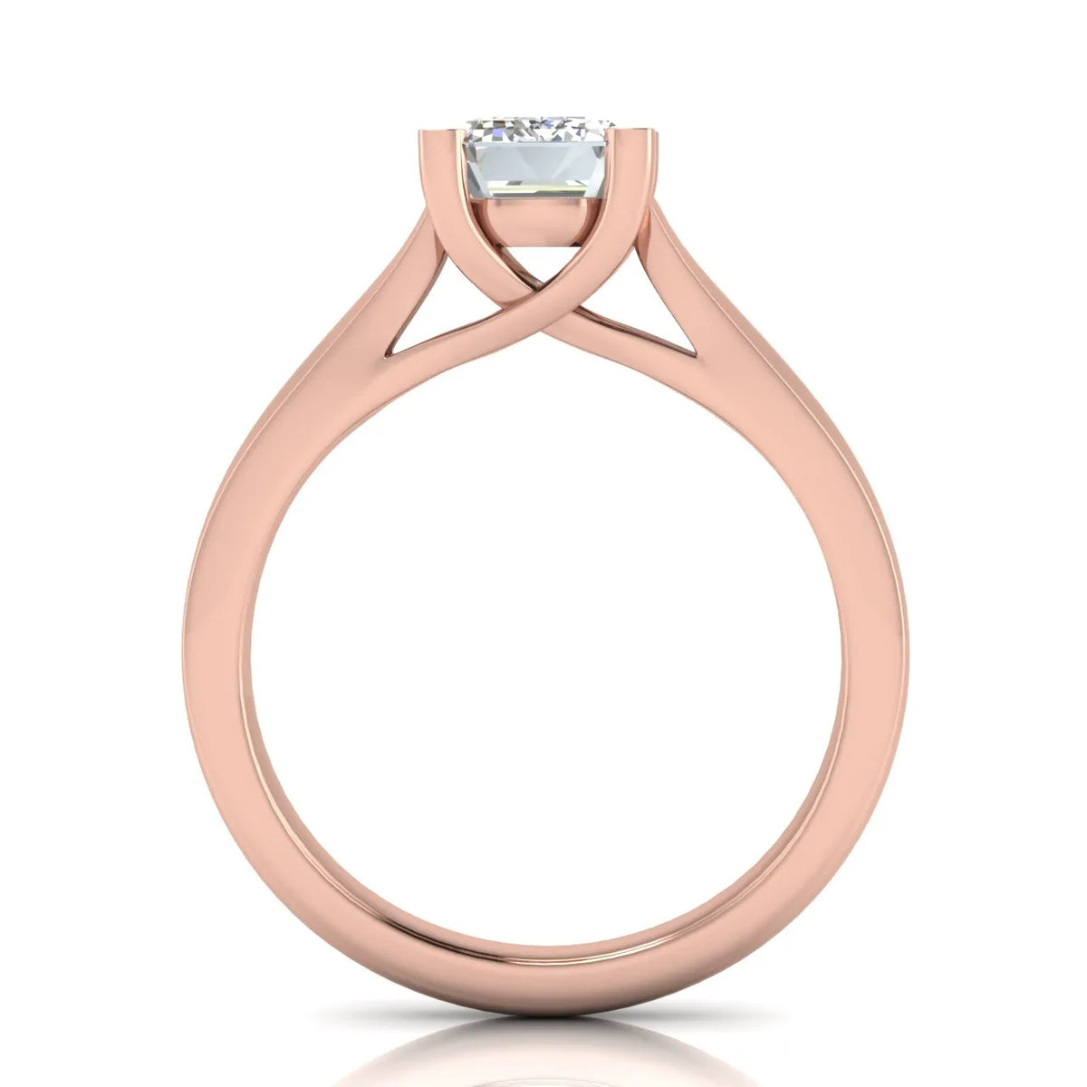 Elegant Solitaire Ring with Classic Four-Prong Setting