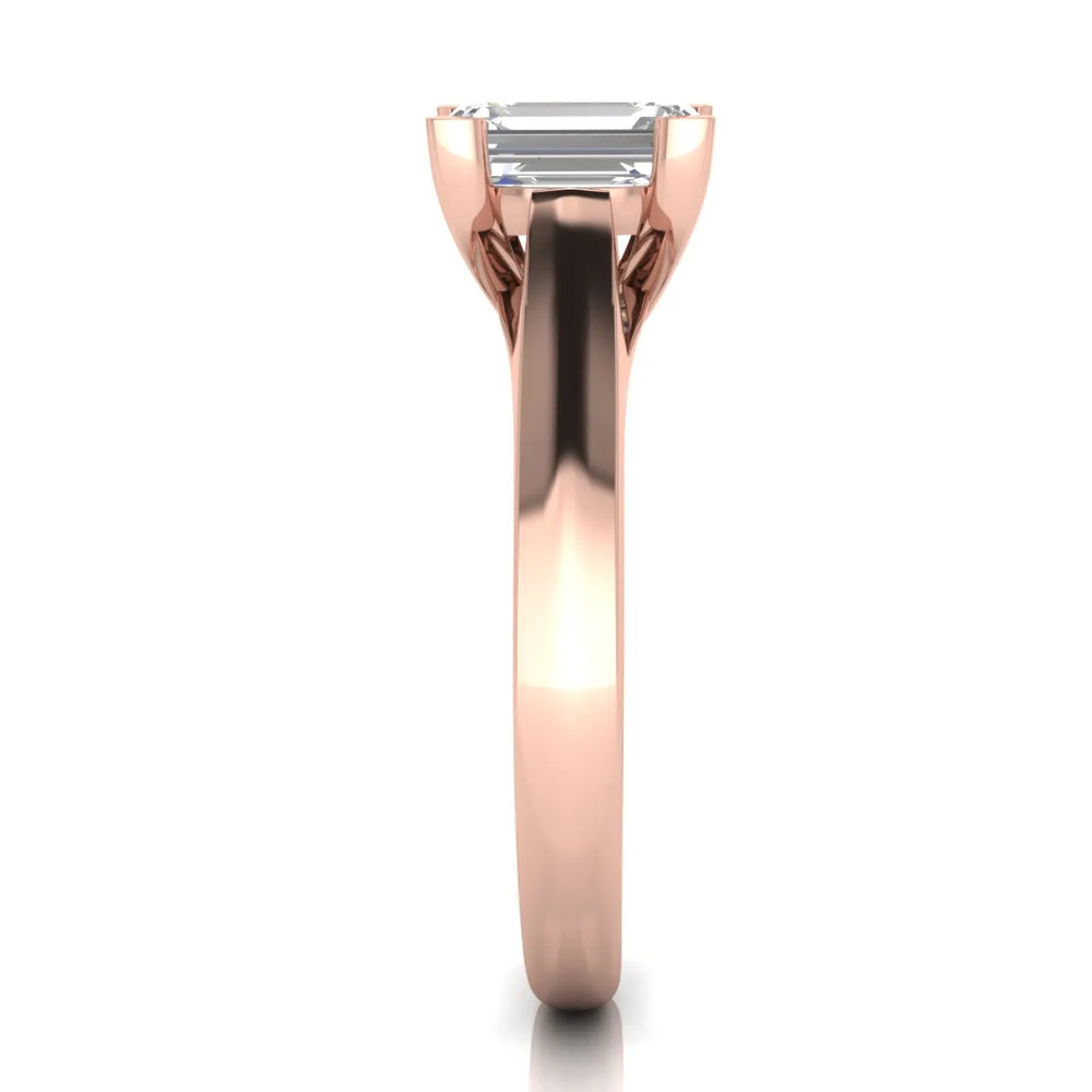 Elegant Solitaire Ring with Classic Four-Prong Setting