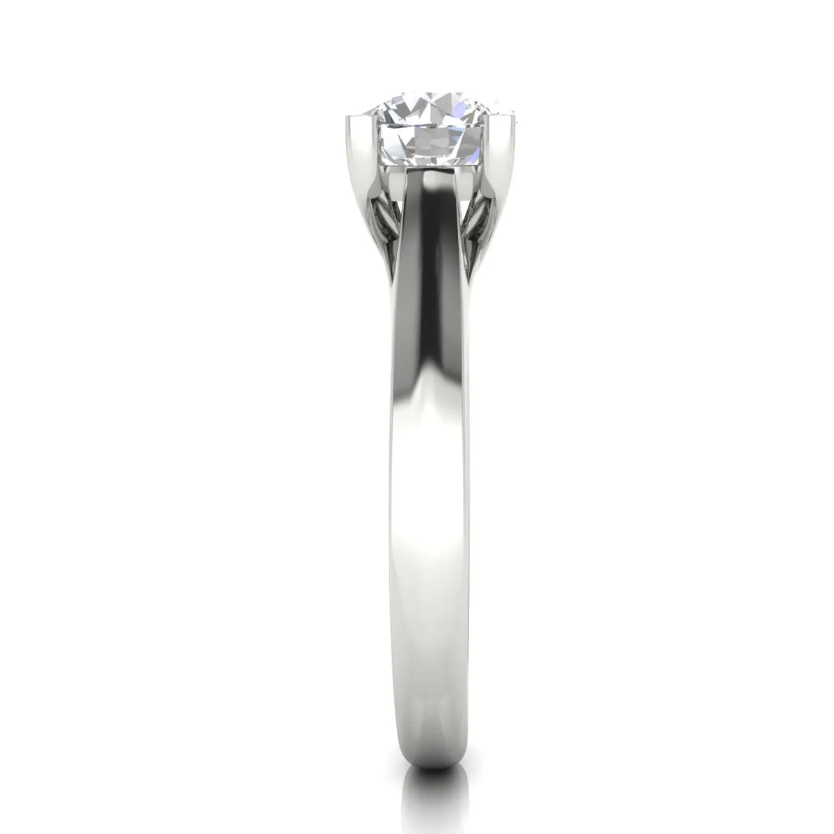 Elegant Solitaire Ring with Classic Four-Prong Setting